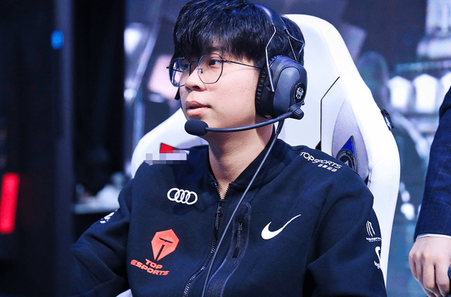 tes训练赛真无敌三大圈内人纷纷称赞小鹏扬言下赛季争取全胜