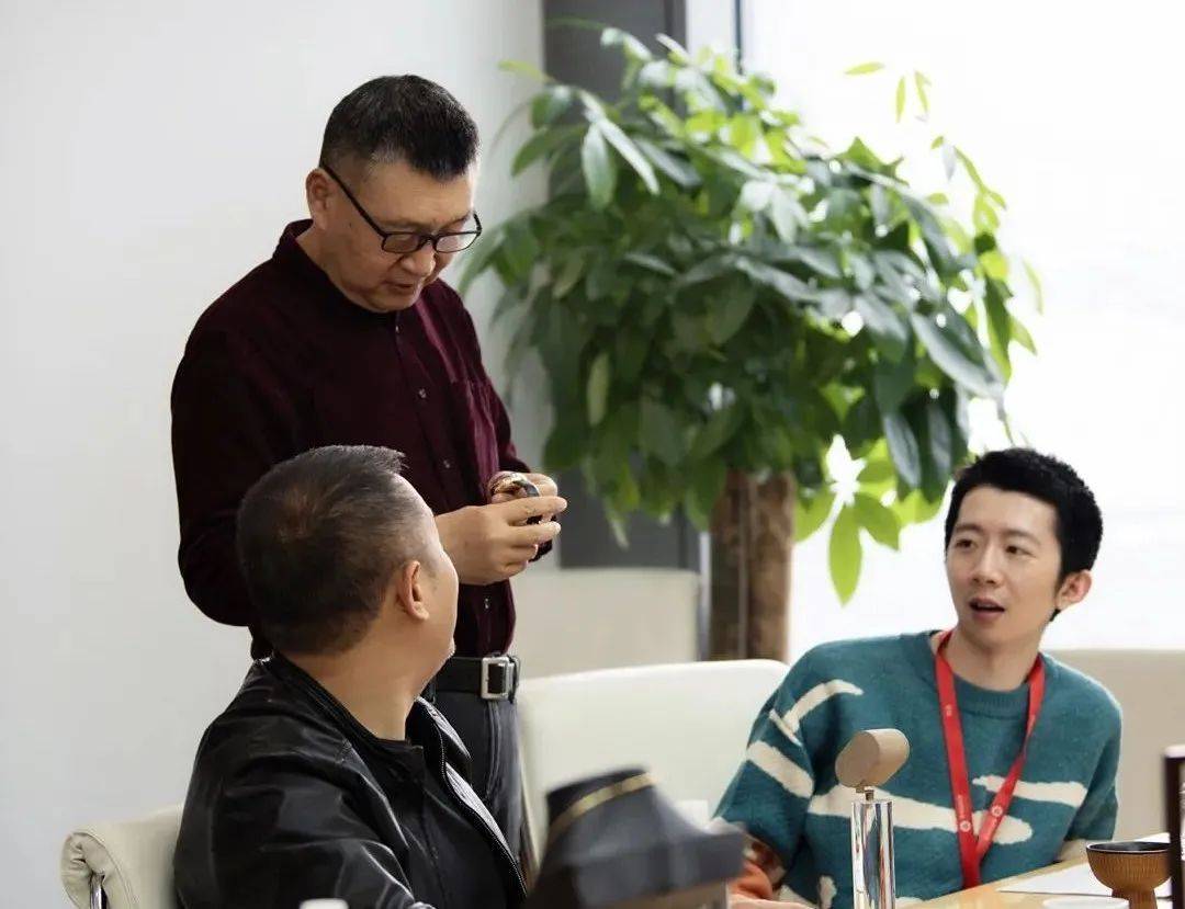 瑞丽 PARDUS瑞豹Robin EVO入选海宁杯?2021瑞丽轻奢品牌大赛Top30