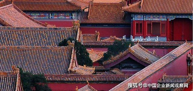 着火的建福宫在紫禁城西北角,是一桩从北朝南的建筑,始建于乾隆初年