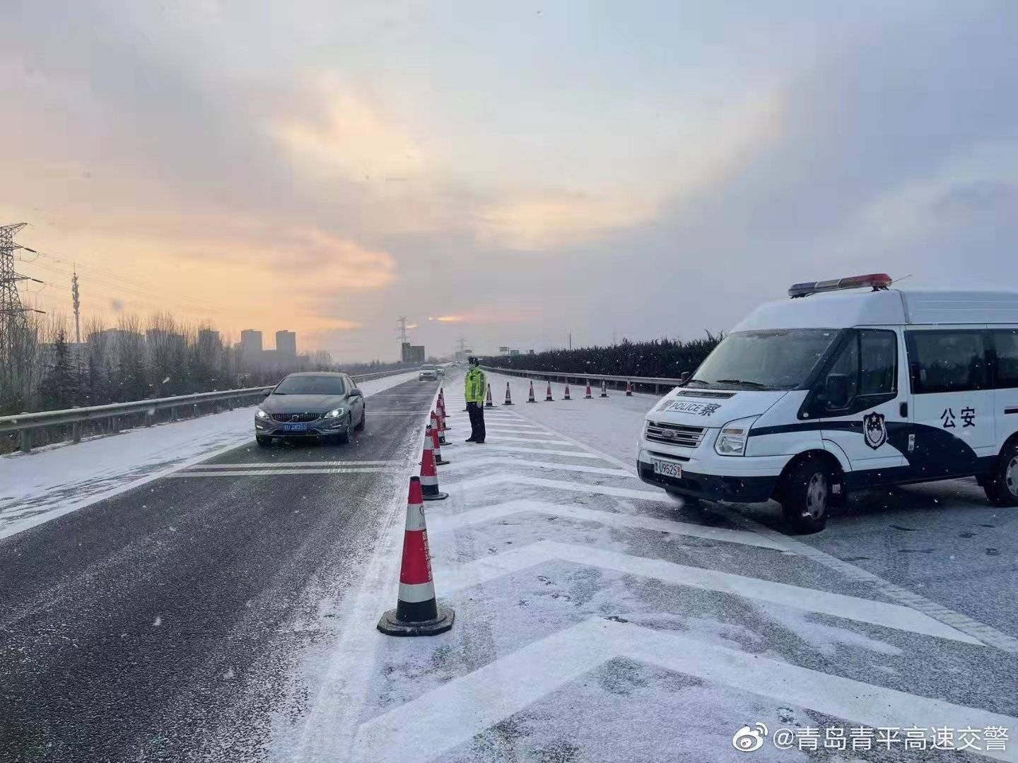 黄岛|撒盐空中差可拟｜2021青岛初雪，快来欣赏各区雪景～