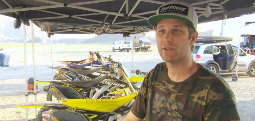 因为|深入鲨鱼区、遇到雪崩，3个替身意外去世，这部电影拍得太惊险