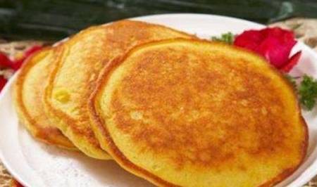 时间|早餐,最营养的鸡蛋饼应该由玉米面来搭配完成,比油条好吃10倍