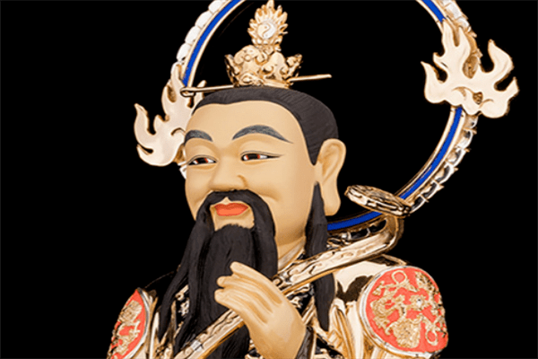 在封神神话中,文殊广法天尊的形象,还是一位大丈夫男儿身.