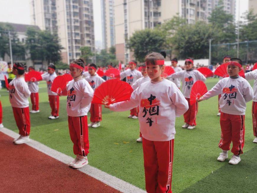 步伐|福州市融侨小学：超萌超酷！体艺节开幕式燃爆