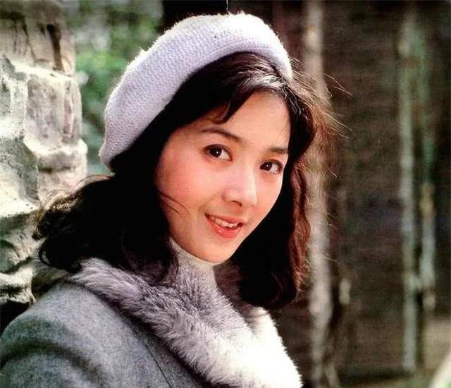 电影|1986年龚雪因“流氓案”赴美，如今丈夫成高管，女儿名校毕业