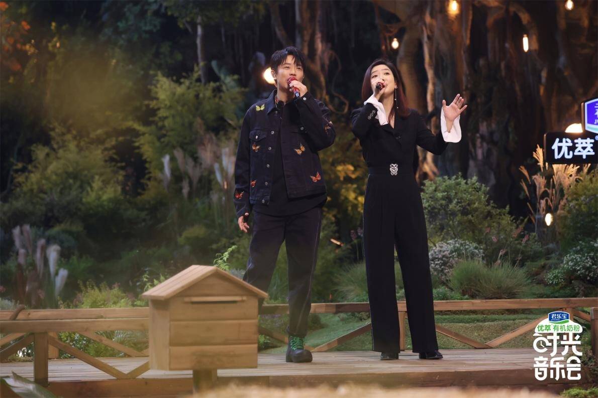 来信|《时光音乐会》再再再夺收冠！众歌手全新演绎太惊艳郁可唯读父亲来信瞬间落泪