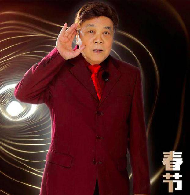 合体|赵忠祥倪萍再合体，重现春晚倒数画面，倪萍模仿“容嬷嬷”超像