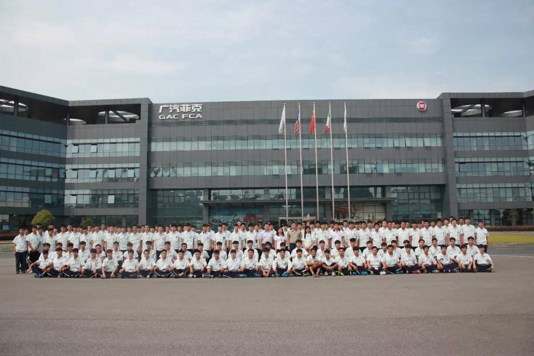 长沙汽车工业学校招生_五年一贯制大专班招生_湖南交通职业技术学校