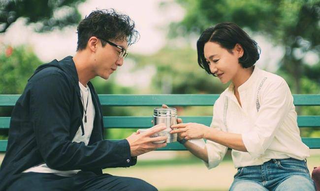 因为|TVB年度收视排名:《星空下的仁医》仅列第13,两大视帝尴尬倒数