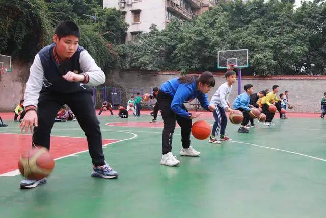 杨家坪中学艺术特长生图片