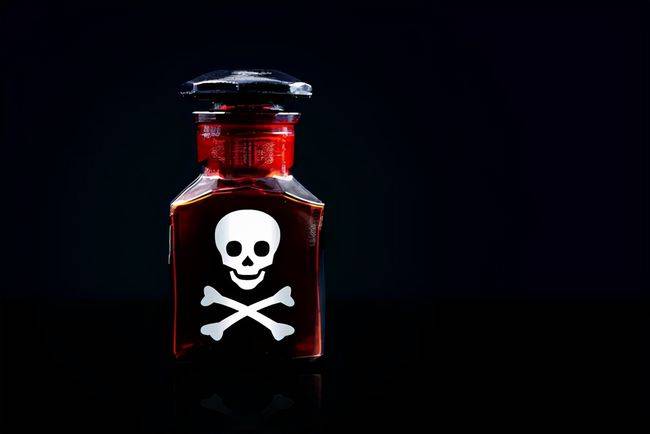 河北18岁少女被姐夫投毒百草枯为何12天后才发现中毒