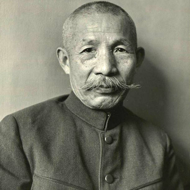 原创战犯荒木贞夫是怎么逃过制裁的一票之差躲过绞刑后靠假释出狱