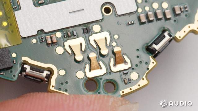 采用美信光学传感器，豪鹏科技电池，GARMIN佳明VENU2手表拆解报告