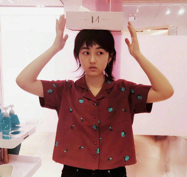 眼睛眼睛不大但很美的女明星，我只服这3位！笑起来太迷人了