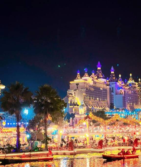 原创             亚洲规模最大的夜市，中国游客：简直比泰国还热闹