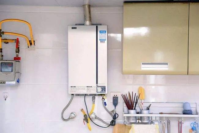 电热水器怎么使用 b7009f31cd6246b7a2da55899ee76704.jpeg