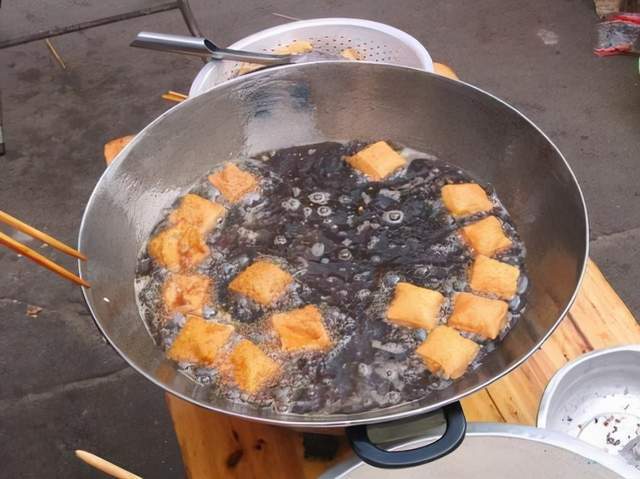 解锁黑暗料理空气炸臭豆腐网红宜盾普空气炸多功能料理锅使用体验