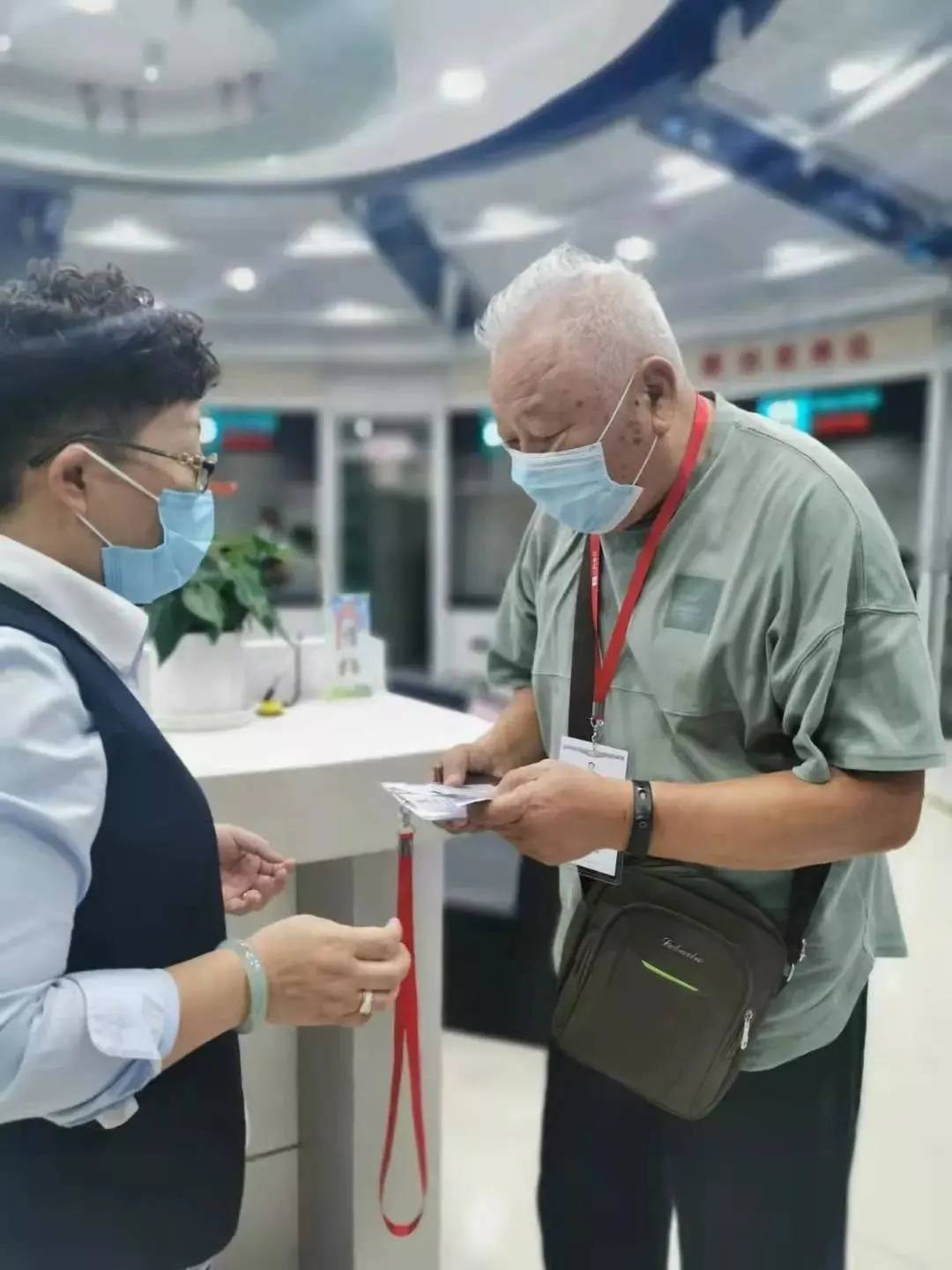 2021温暖感动你我的那些瞬间