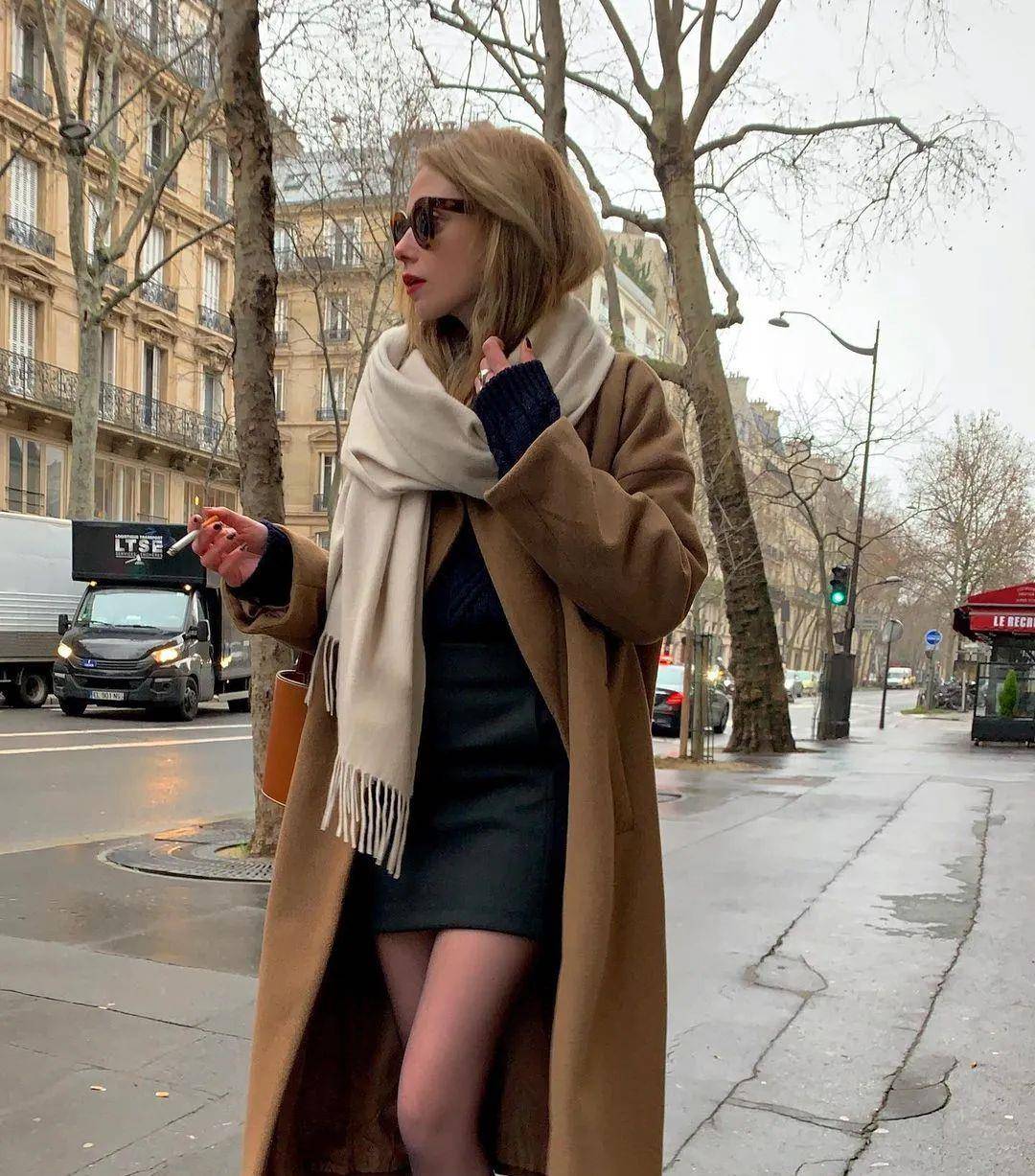 围巾|唐艺昕和张若昀的悲喜并不相通？马上新年，赶快与emo拜拜