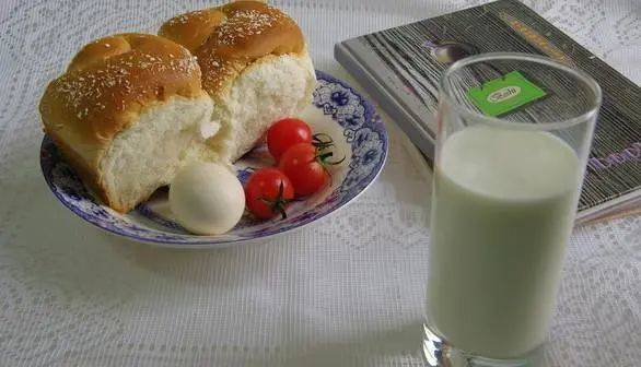 包子|早餐有3大忌,不仅浪费还伤身,希望你没有