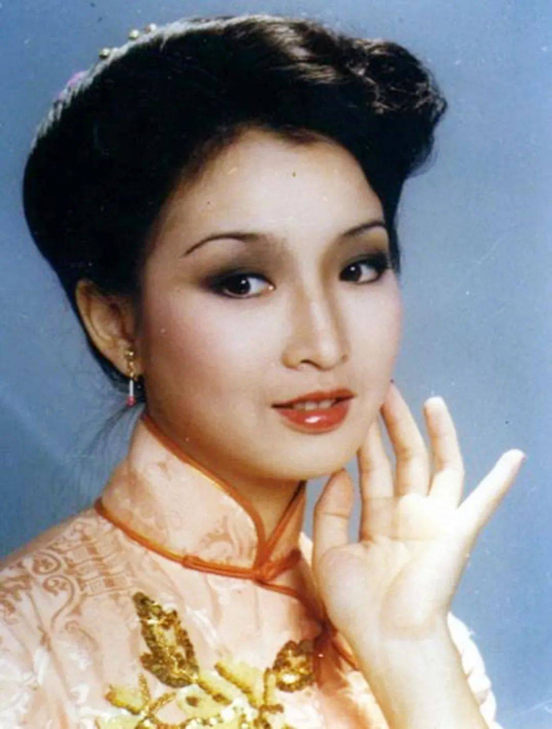 tvb女艺人top10,个个美貌实力兼具,第一名为镇台之宝_陈玉莲_王语嫣