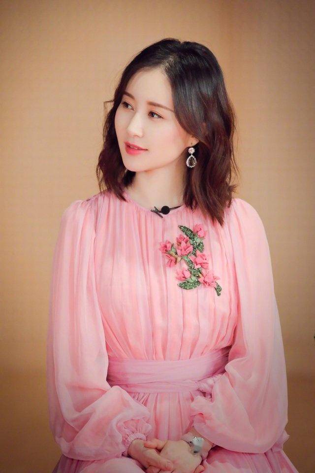 发型舒畅剪新发型摩卡波波头，30岁秒变成18岁少女，剪对发型很重要