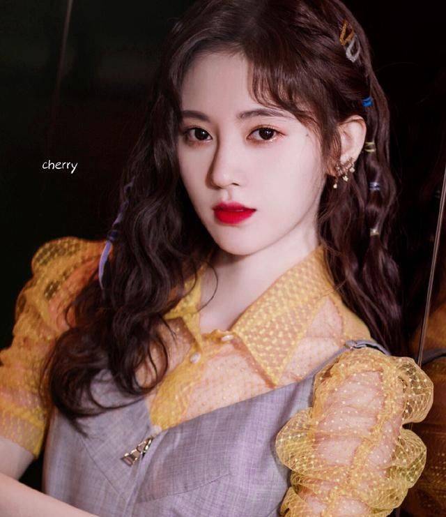 仙女 明明都是泡泡袖, 鞠婧祎杨超越穿成小仙女, 有的人却尴尬显胖?