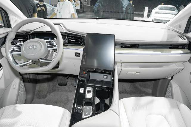 什么是电子驻车有什么用途 3278a45891de4df592f39017a50e408e.jpeg