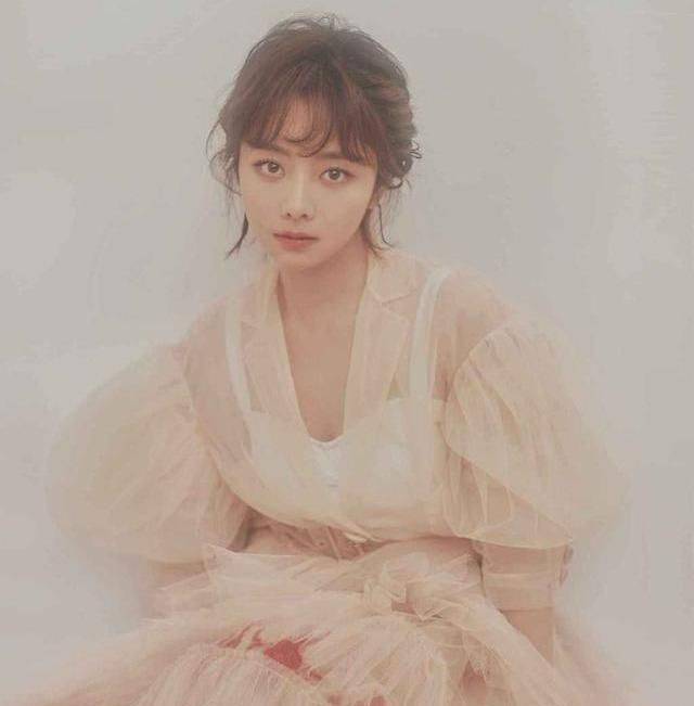 仙女 明明都是泡泡袖, 鞠婧祎杨超越穿成小仙女, 有的人却尴尬显胖?