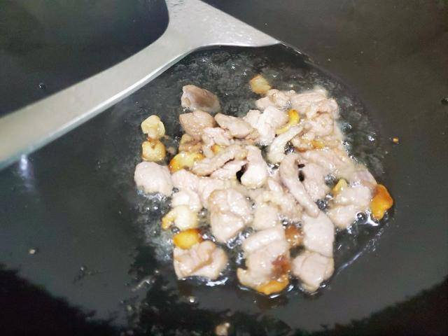 什么菜煮起来好吃又简单 1b0a54669b3541fe872f55efe274eb60.jpeg