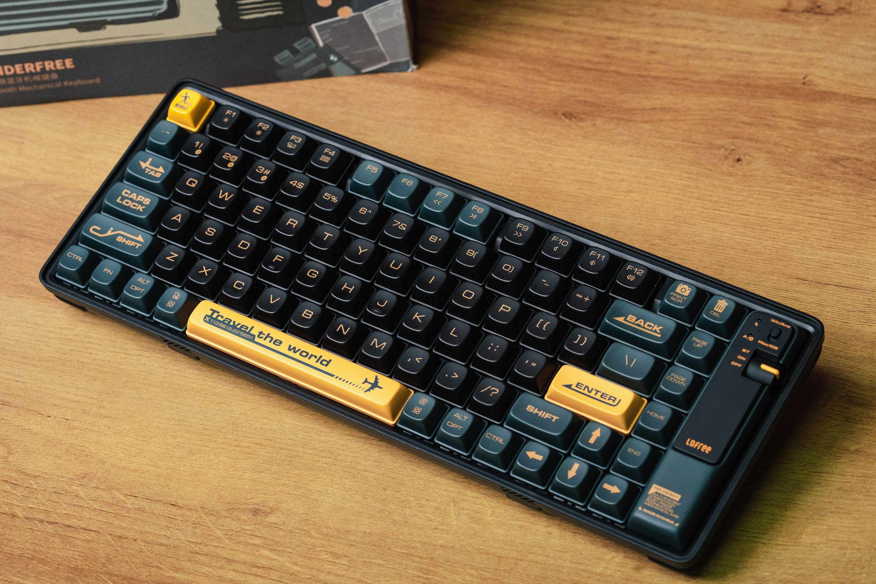 原创一把设计不走寻常路的蓝牙机械键盘lofree洛斐小浪键盘体验