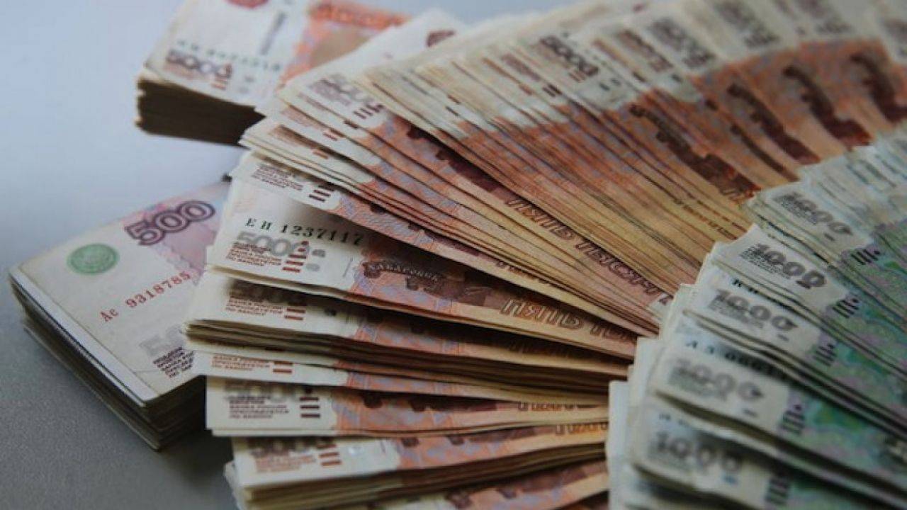 原创俄军上将突然被逮捕家中搜出巨额美元卢布克宫下令抄家赔偿