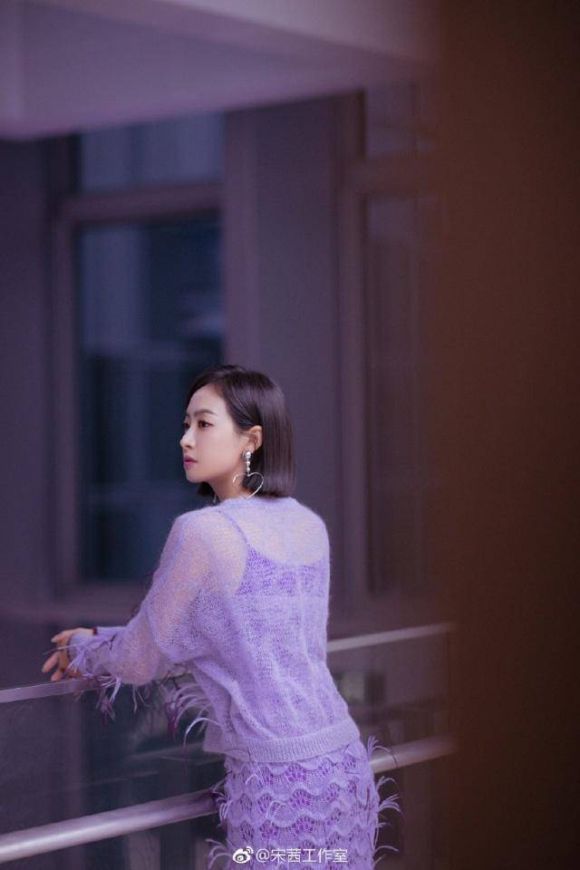 发型31岁的宋茜终于红了,剪齐肩波波头短发个性十足,秒变成带货女王