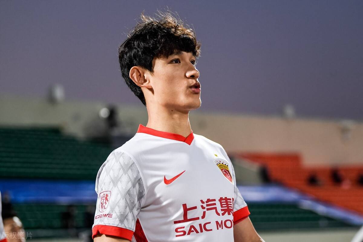 原创中超三消息王燊超说泰山像恒大李可仍在恢复期于根伟回头看