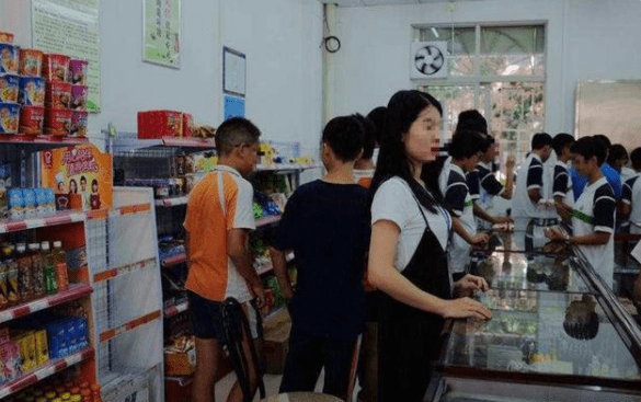 校园|教育部已经下发通知,中小学将不再提供这项服务,家长表示支持