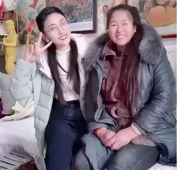 大衣哥家最近有喜事吗 b171c24083914bfaa4a8e662b8a052da.jpeg