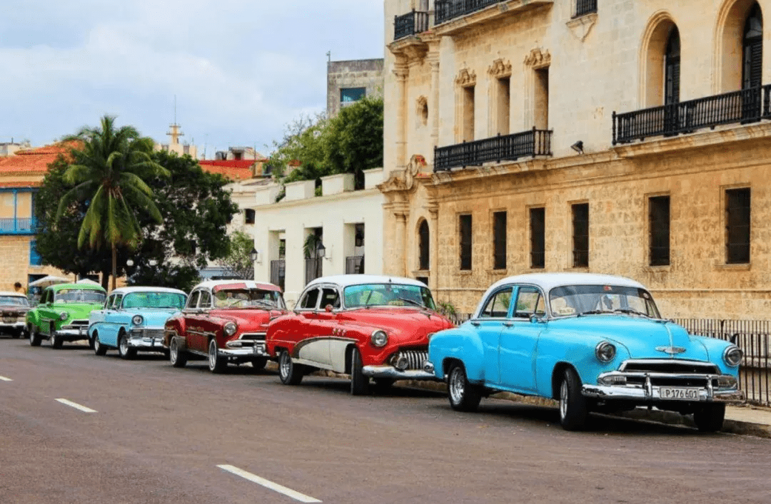 古巴老爷车集体复活,组团改成纯电驱,这将是另外一种体验_搜狐汽车
