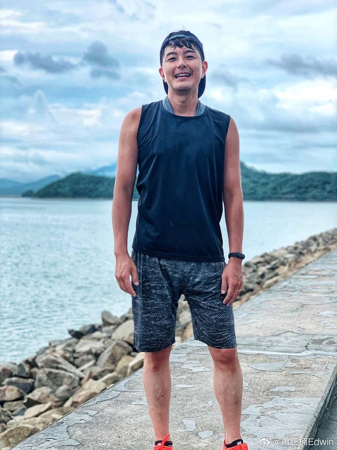 原创tvb小生萧正楠返港为破毒强人开工推内地工作损失约七位数