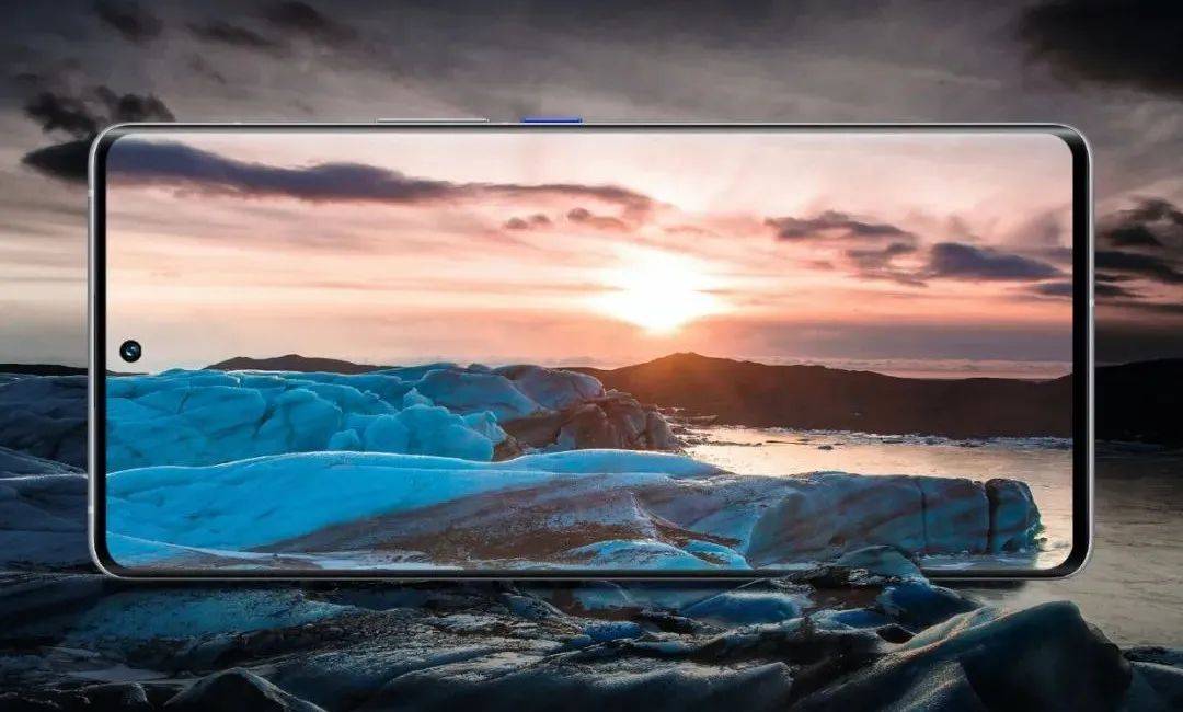 国产手机都在冲刺高端，iQOO 9系列如何突围？