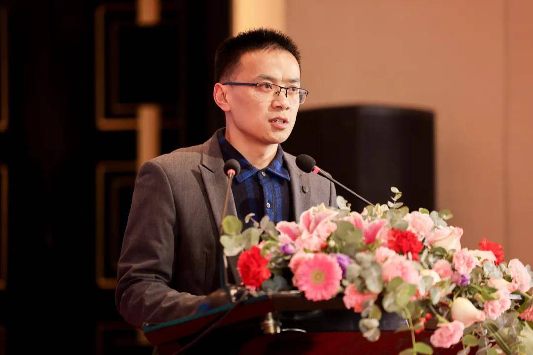 深圳巴斯巴科技发展有限公司副总裁刘剑林回顾了中国新