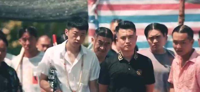 成功李会长：收破烂的“街溜子”，给赵本山递华子，他到底是什么来头