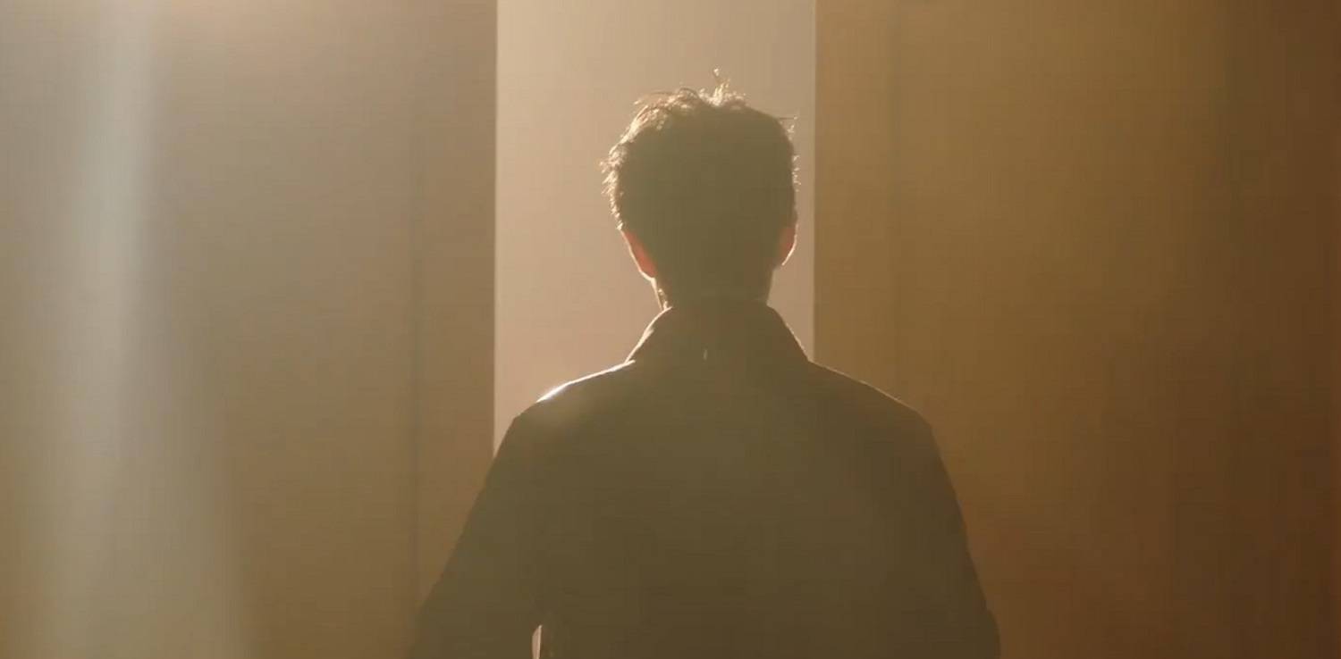 演艺事业|肖战《ELLE》杂志最新专访内容释出:他被观看,也在观看着我们