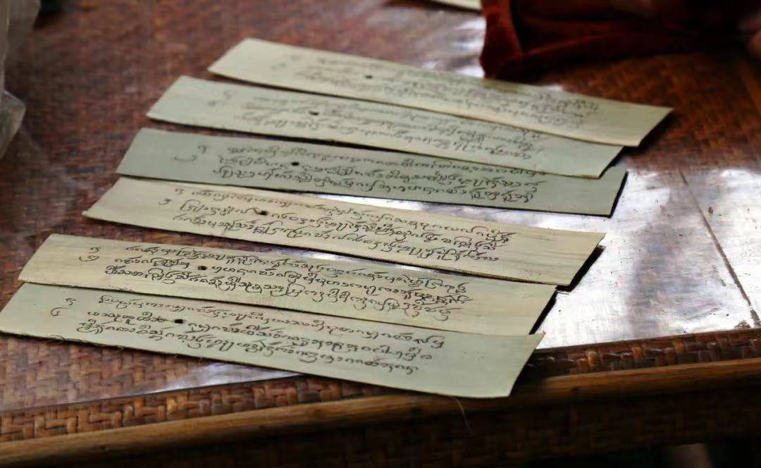 一叶一菩提:贝叶经为何成承载傣族文化的神舟?_文字_版纳_经文
