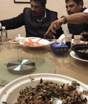 白大褂|“不就是吃个早餐嘛,大哥眼都直了!”得亏是自己来的,哈哈哈哈~