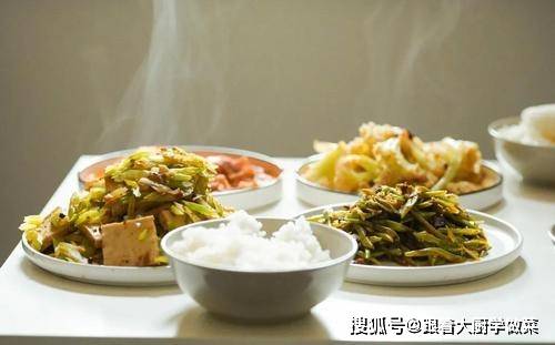 能量|医生建议：晨起忍着饿肚子，也请大家尽量少吃4种“早餐”