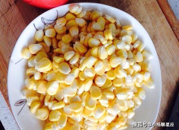 煮玉米是冷水下锅还是热水下锅煮多久 1c569c2a72eb47e3a10586ea138dbb1c.jpeg