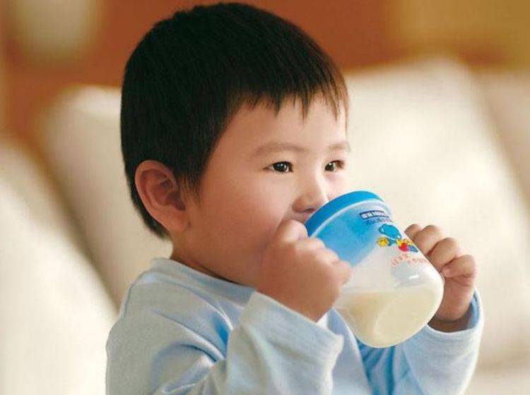 食品|想让孩子长高个？那就让宝宝少吃下面几类零食，爸妈别不在乎