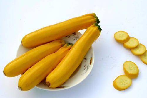 蔬菜女人吃得好很重要，常吃3种蔬菜，补充营养、滋润皮肤