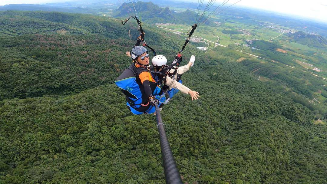 一起回忆2021广西南宁大明山滑翔伞基地的惊喜时刻