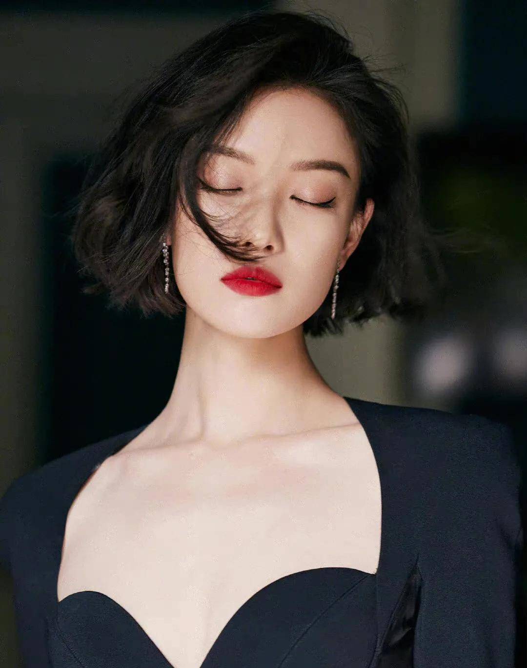 卷发烫个时髦洋气的新年卷发，虎年就要「鸿运当头」